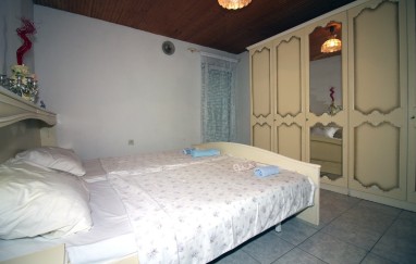 House by the Sea in Tisno TP153