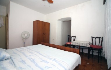House in the center of Tisno TP73