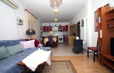 House in Tisno Near the Center TP142