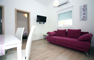 House in Tisno Near the Festival TP190