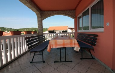 Villa in Tisno with Pool (16+8) TP211