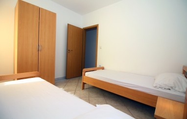Villa in Tisno with Pool (16+8) TP211