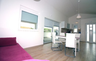 House in Tisno Near the Festival TP190
