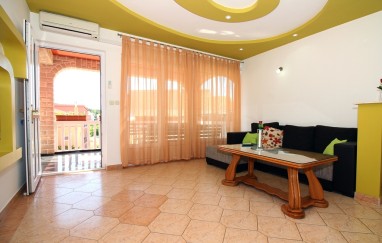 Villa in Tisno with Pool (16+8) TP211
