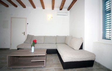 Villa in Tisno (10+4) TP210