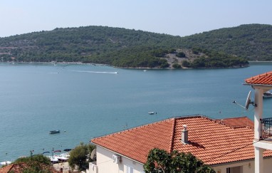 Tisno House Near the Bridge TP144