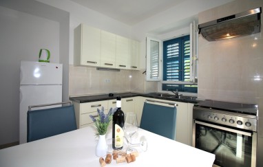 Villa in Tisno (10+4) TP210