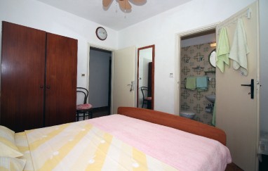 House in the center of Tisno TP73