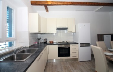 Villa in Tisno (10+4) TP210