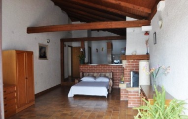 House in Tisno  Near the Center TP62