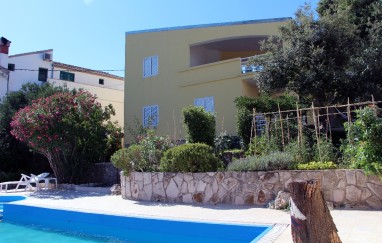 House with Outdoor Pool in Tisno TP45