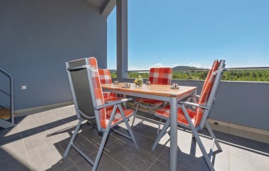 House with Pool in Dubrava near Tisno TP141