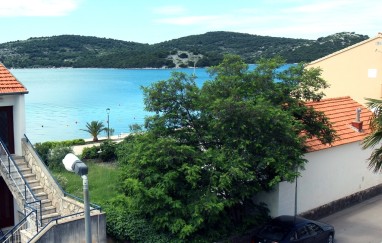 Tisno House TP101