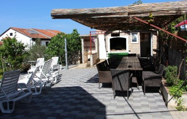 Villa in Tisno with Pool (16+8) TP211