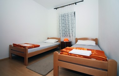 House in Tisno - 5 Minutes Walk From the Festival Site  TP131