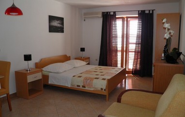 Seafront House in Tisno TP37