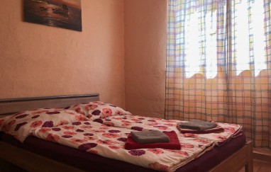 Guest House in Tisno Near the Festival (8+2)
