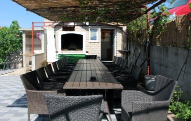 Villa in Tisno with Pool (16+8) TP211