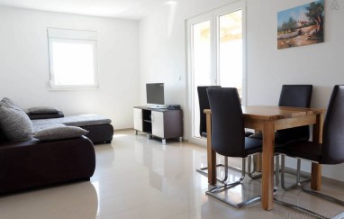 House in Tisno Near the Festival Site TP107