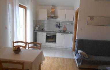Tisno House TP60