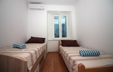 Villa in Tisno (10+4) TP210