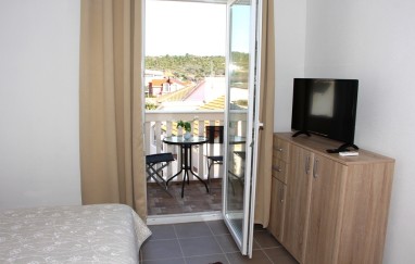 House in Tisno Near the Festival Site TP167