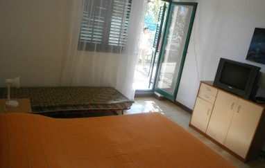 Tisno House TP77