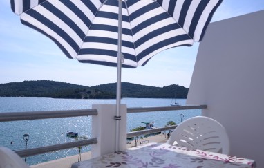 Seafront house in Tisno  TP97