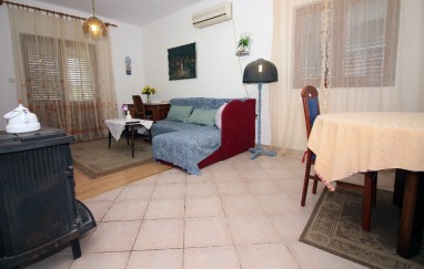 House in Tisno Near the Center TP142