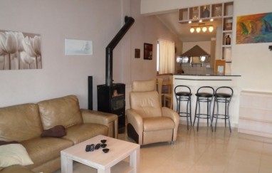House in Tisno with Five Apartments TP42