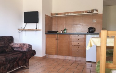 Guest House in Tisno Near the Festival (8+2)