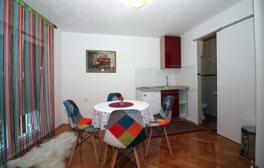 House in the Center of Tisno TP136