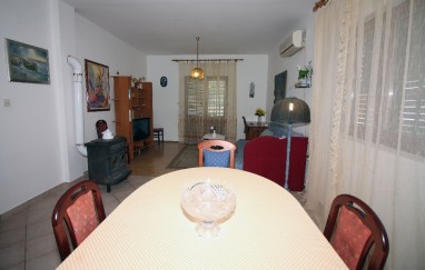 House in Tisno Near the Center TP142