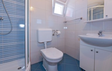 House with Pool in Dubrava near Tisno TP141