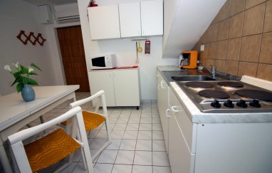 House in Tisno Near the Festival Site TP164