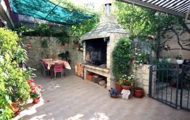Seafront House in Tisno TP121