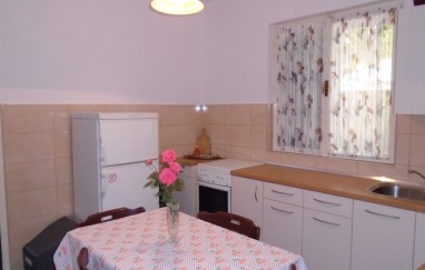 SeafronT House in Tisno TP68