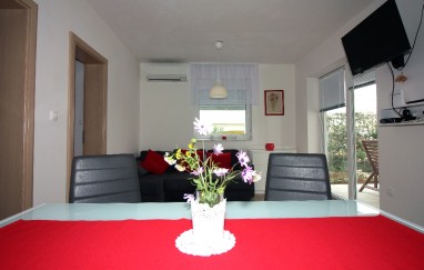 House in Tisno Near the Festival TP190