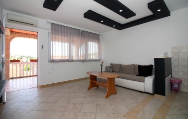 Villa in Tisno with Pool (16+8) TP211