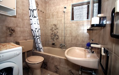 House in Tisno - 5 Minutes Walk From the Festival Site  TP131