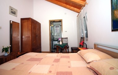 House in Tisno Near the Center TP142