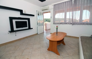 House Near the Festival Site in Tisno  With Pool TP1