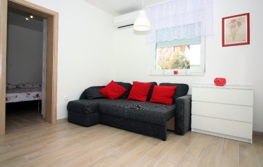House in Tisno Near the Festival TP190