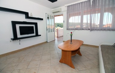 Villa in Tisno with Pool (16+8) TP211