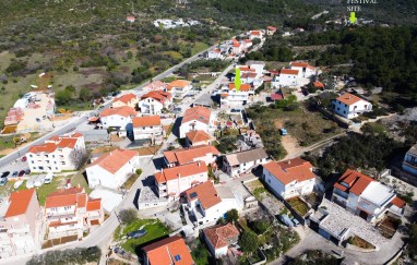 House in Tisno Near the Festival Site TP61