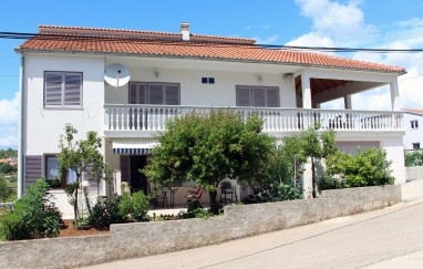 House in Tisno near the Festival Site