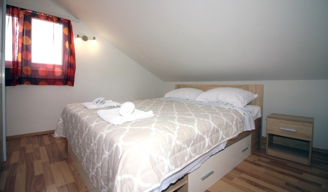 Apartment Near the Festival in Tisno (2+2) TP84B