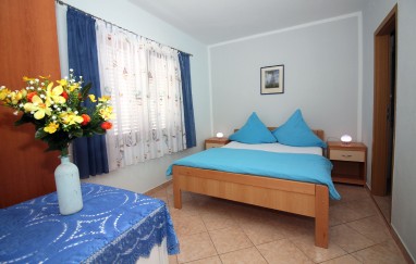 House in Tisno near the Festival Site
