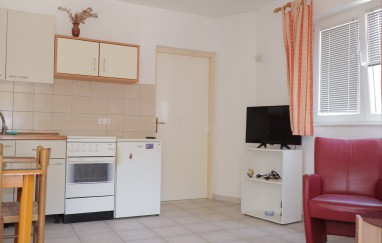 House in Tisno Near the Festival Site TP61