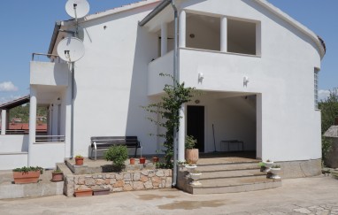 House in Tisno Near the Festival Site TP61